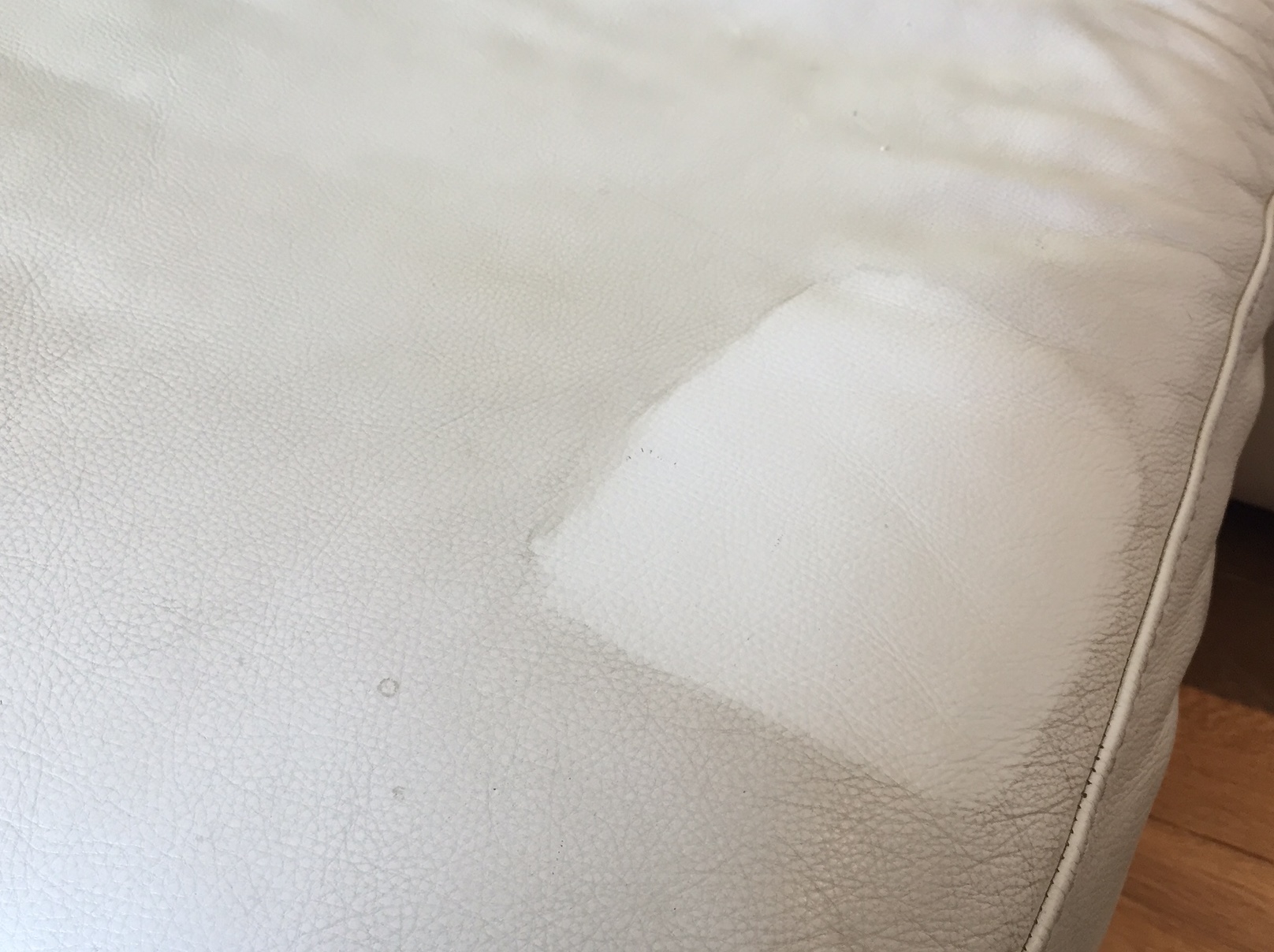Leather Sofa Cleaning Surrey Hants Img 3890